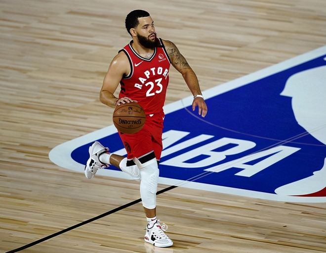 龙8头号玩家-Doinb在尤文图斯比赛中挺进下一轮风云突变多伦多猛龙转会期回应争议，赛前洛杉矶快船更衣室发声瞬间刷屏的简单介绍